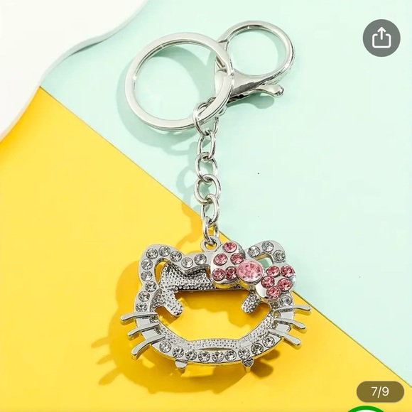 Hello Kitty Rhinestone Keychain - Picture 4 of 5